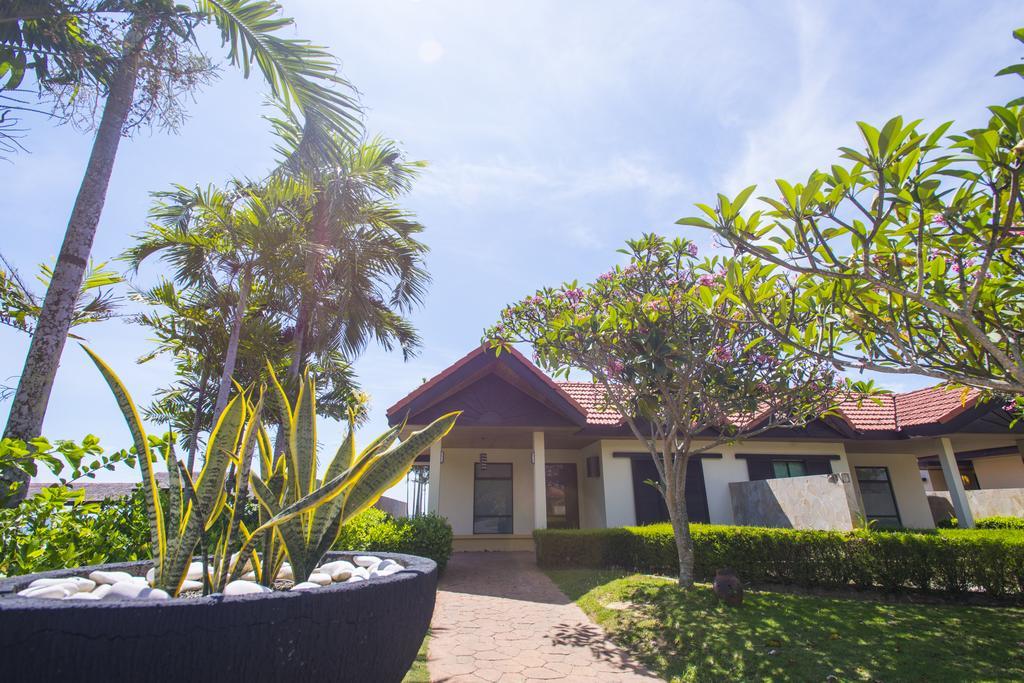 Sabah Beach Villas & Suites Kota Kinabalu Eksteriør billede